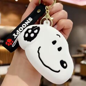 White Snoopy Keychain with coin purse